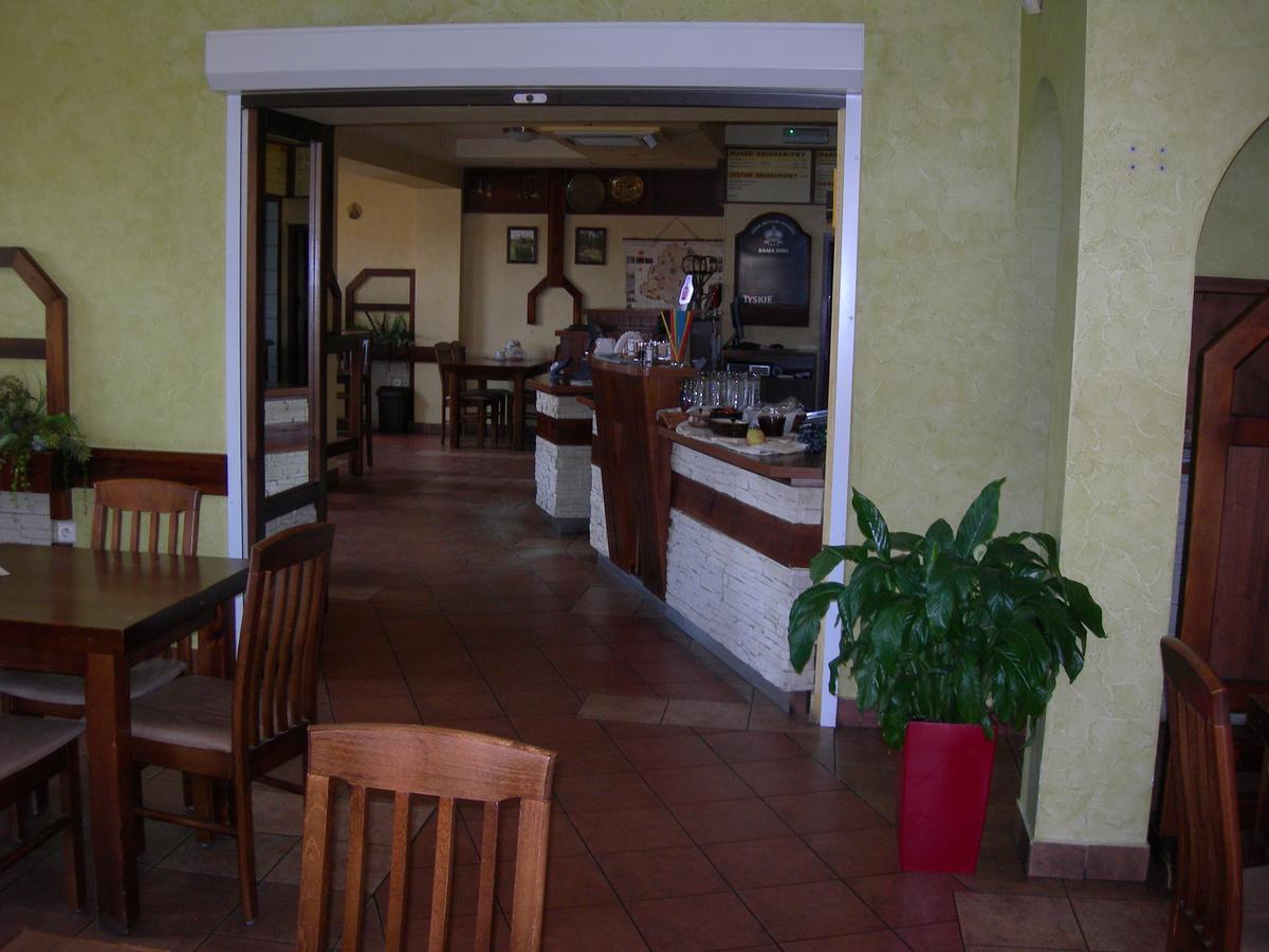 Zajazd Podjadek Osjakow Exterior photo